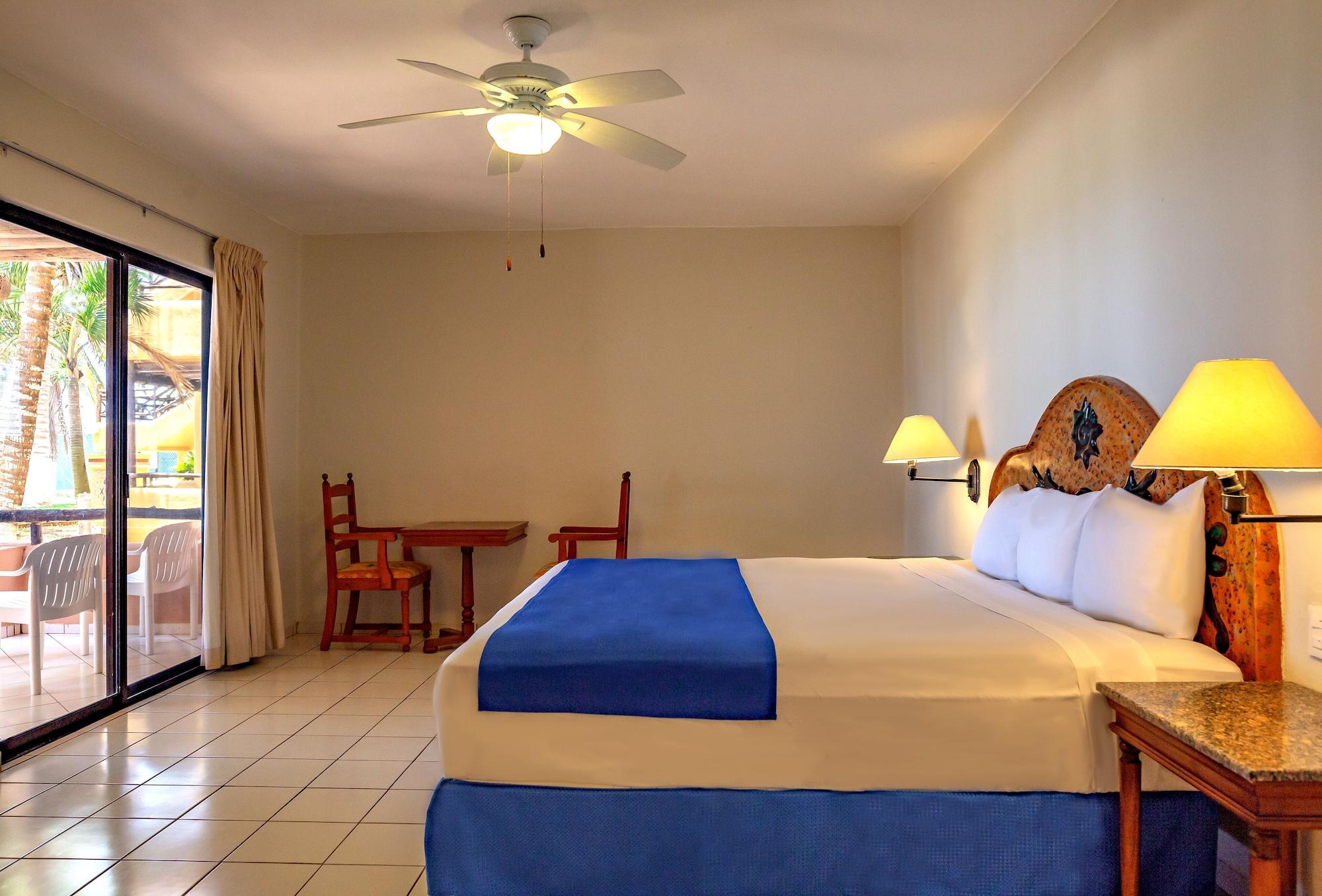 Reef Yucatan All Inclusive & Convention Center Мерида Екстериор снимка